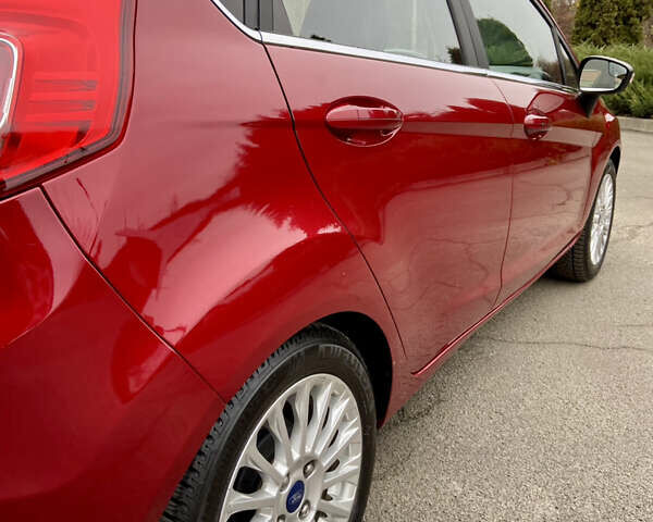 Червоний Форд Фієста, об'ємом двигуна 1.6 л та пробігом 7 тис. км за 9150 $, фото 26 на Automoto.ua