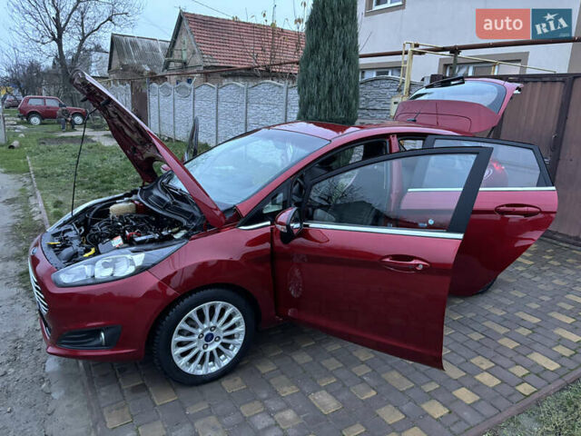 Червоний Форд Фієста, об'ємом двигуна 1.6 л та пробігом 104 тис. км за 7500 $, фото 11 на Automoto.ua