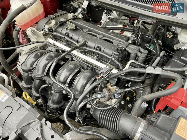 Червоний Форд Фієста, об'ємом двигуна 1.6 л та пробігом 7 тис. км за 9150 $, фото 100 на Automoto.ua