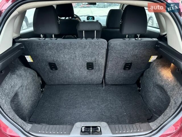 Красный Форд Фиеста, объемом двигателя 1.6 л и пробегом 192 тыс. км за 6999 $, фото 13 на Automoto.ua