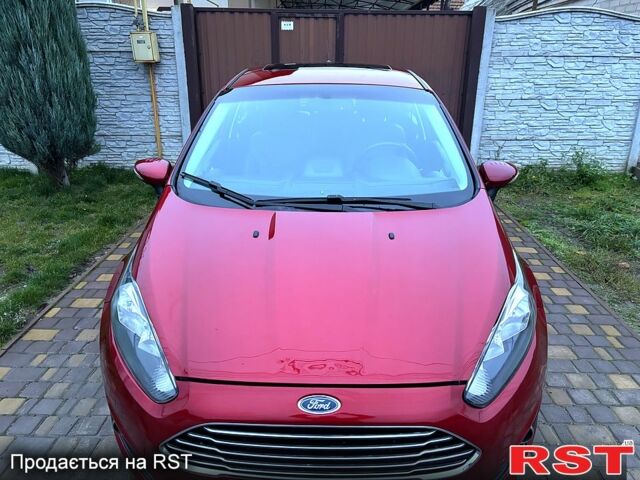 Красный Форд Фиеста, объемом двигателя 1.6 л и пробегом 104 тыс. км за 7500 $, фото 5 на Automoto.ua