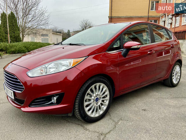 Червоний Форд Фієста, об'ємом двигуна 1.6 л та пробігом 7 тис. км за 9150 $, фото 5 на Automoto.ua