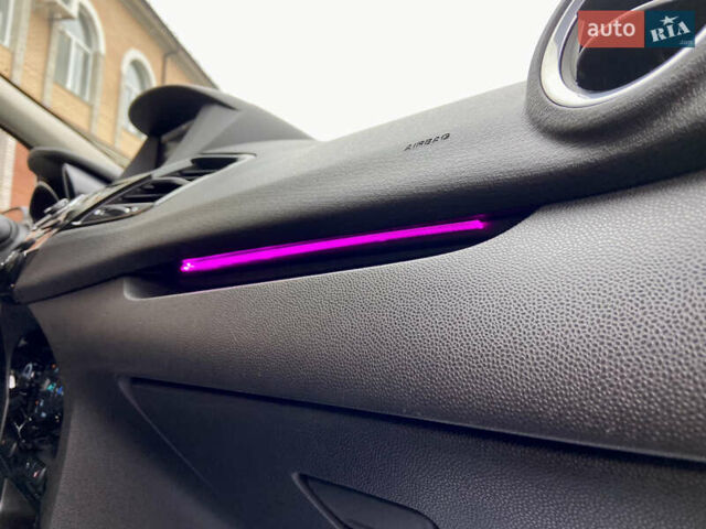 Червоний Форд Фієста, об'ємом двигуна 1.6 л та пробігом 7 тис. км за 9150 $, фото 85 на Automoto.ua