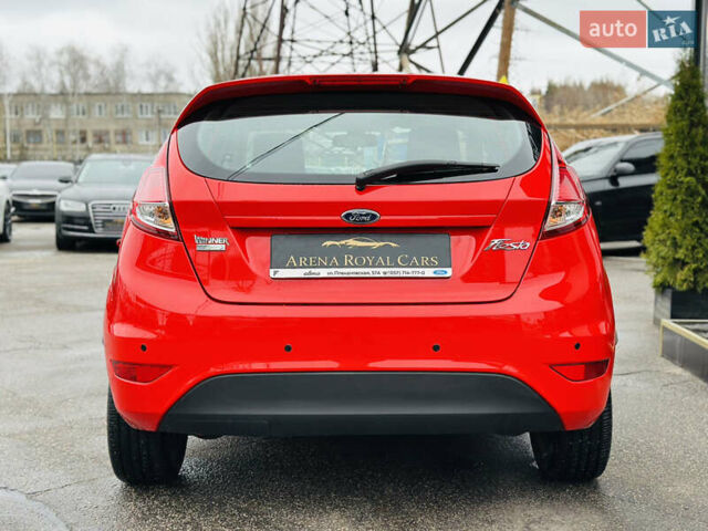 Красный Форд Фиеста, объемом двигателя 1 л и пробегом 56 тыс. км за 8800 $, фото 10 на Automoto.ua