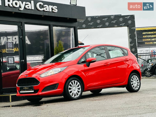 Красный Форд Фиеста, объемом двигателя 1 л и пробегом 56 тыс. км за 8800 $, фото 5 на Automoto.ua