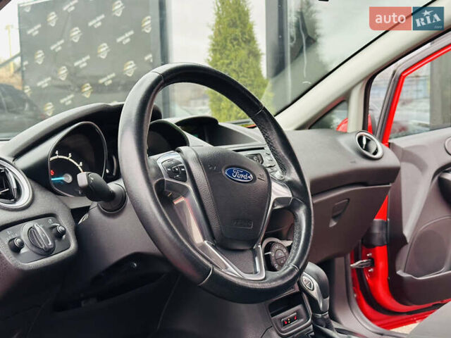 Красный Форд Фиеста, объемом двигателя 1 л и пробегом 56 тыс. км за 8800 $, фото 13 на Automoto.ua