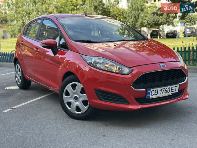 Червоний Форд Фієста, об'ємом двигуна 1 л та пробігом 68 тис. км за 8650 $, фото 1 на Automoto.ua