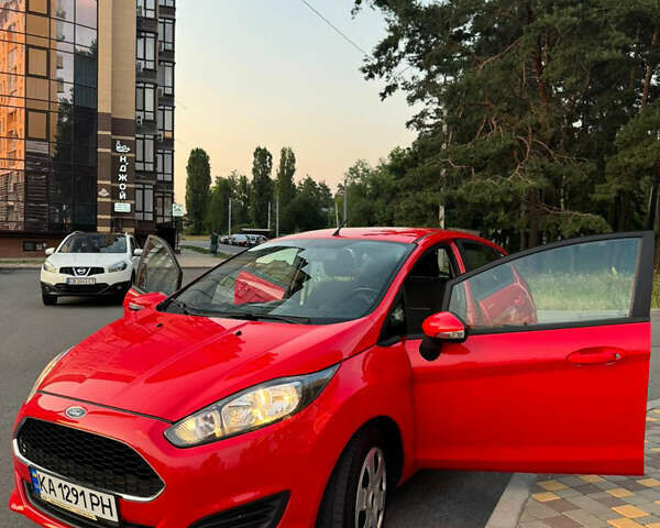 Красный Форд Фиеста, объемом двигателя 1 л и пробегом 66 тыс. км за 8450 $, фото 1 на Automoto.ua