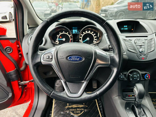 Красный Форд Фиеста, объемом двигателя 1 л и пробегом 56 тыс. км за 8800 $, фото 26 на Automoto.ua