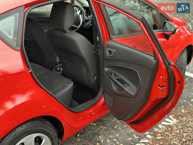 Красный Форд Фиеста, объемом двигателя 1 л и пробегом 70 тыс. км за 8500 $, фото 20 на Automoto.ua