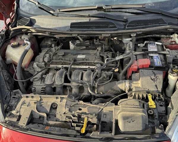 Красный Форд Фиеста, объемом двигателя 1.6 л и пробегом 238 тыс. км за 7700 $, фото 32 на Automoto.ua