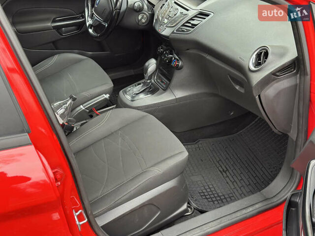 Красный Форд Фиеста, объемом двигателя 1 л и пробегом 70 тыс. км за 8500 $, фото 22 на Automoto.ua
