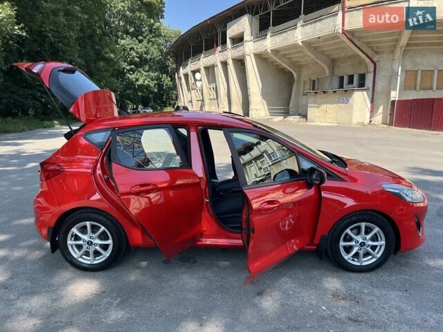Форд Фиеста 2017 в Тернополе на Automoto.ua Красный Форд Фиеста, объемом двигателя 1 л и пробегом 113 тыс. км за 10300 $, фото 62 на Automoto.ua