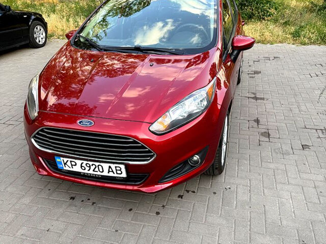 Червоний Форд Фієста, об'ємом двигуна 1.6 л та пробігом 113 тис. км за 9000 $, фото 3 на Automoto.ua