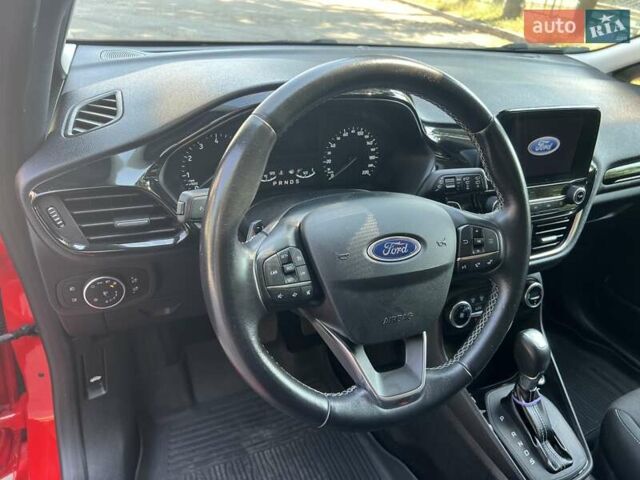 Форд Фиеста 2017 в Тернополе на Automoto.ua Красный Форд Фиеста, объемом двигателя 1 л и пробегом 113 тыс. км за 10300 $, фото 31 на Automoto.ua