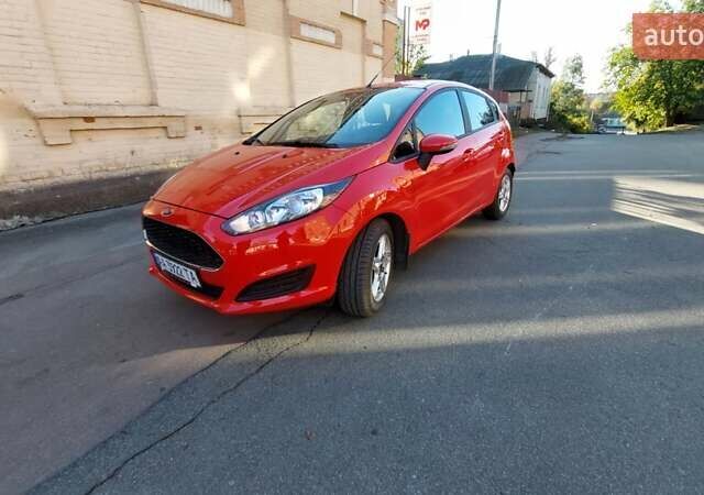 Червоний Форд Фієста, об'ємом двигуна 1.24 л та пробігом 39 тис. км за 9100 $, фото 1 на Automoto.ua