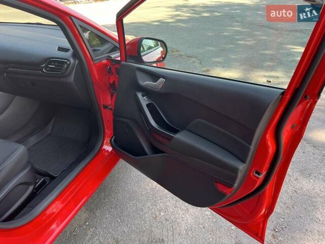 Форд Фиеста 2017 в Тернополе на Automoto.ua Красный Форд Фиеста, объемом двигателя 1 л и пробегом 113 тыс. км за 10300 $, фото 52 на Automoto.ua