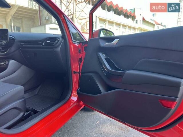 Форд Фиеста 2017 в Тернополе на Automoto.ua Красный Форд Фиеста, объемом двигателя 1 л и пробегом 113 тыс. км за 10300 $, фото 53 на Automoto.ua