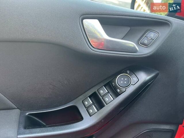 Форд Фиеста 2017 в Тернополе на Automoto.ua Красный Форд Фиеста, объемом двигателя 1 л и пробегом 113 тыс. км за 10300 $, фото 30 на Automoto.ua