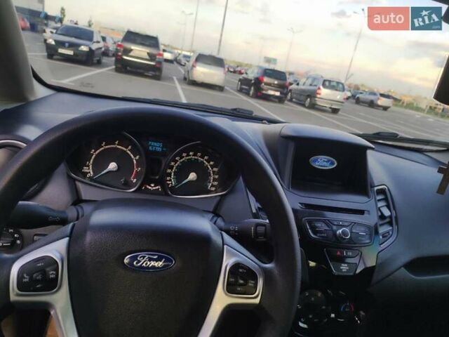 Форд Фиеста 2018 в Львове на Automoto.ua Красный Форд Фиеста, объемом двигателя 1.6 л и пробегом 170 тыс. км за 8600 $, фото 4 на Automoto.ua