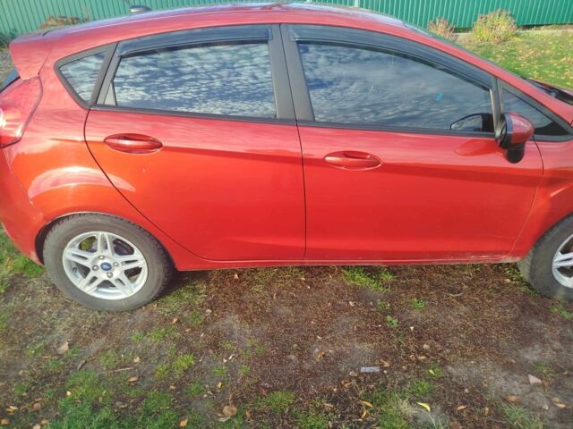 Красный Форд Фиеста, объемом двигателя 1.6 л и пробегом 84 тыс. км за 8000 $, фото 1 на Automoto.ua