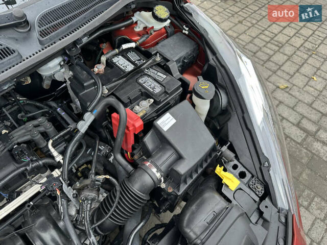 Красный Форд Фиеста, объемом двигателя 1.6 л и пробегом 189 тыс. км за 8999 $, фото 24 на Automoto.ua