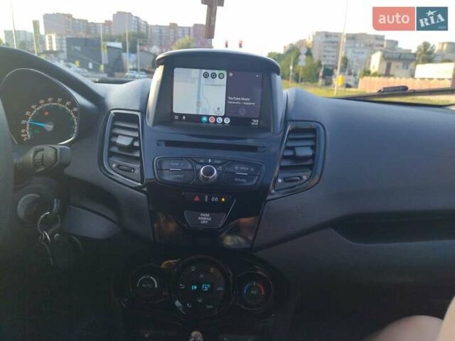 Форд Фиеста 2018 в Львове на Automoto.ua Красный Форд Фиеста, объемом двигателя 1.6 л и пробегом 170 тыс. км за 8600 $, фото 24 на Automoto.ua