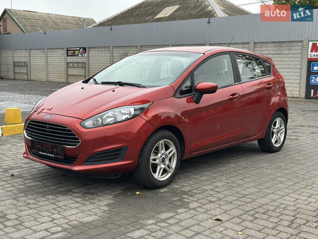 Красный Форд Фиеста, объемом двигателя 1.6 л и пробегом 189 тыс. км за 8999 $, фото 1 на Automoto.ua