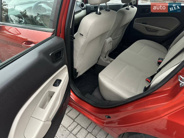 Красный Форд Фиеста, объемом двигателя 1.6 л и пробегом 189 тыс. км за 8999 $, фото 8 на Automoto.ua
