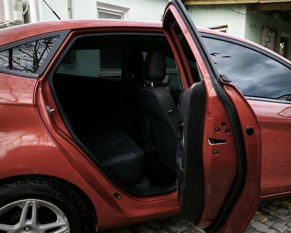 Красный Форд Фиеста, объемом двигателя 1.6 л и пробегом 113 тыс. км за 6900 $, фото 17 на Automoto.ua