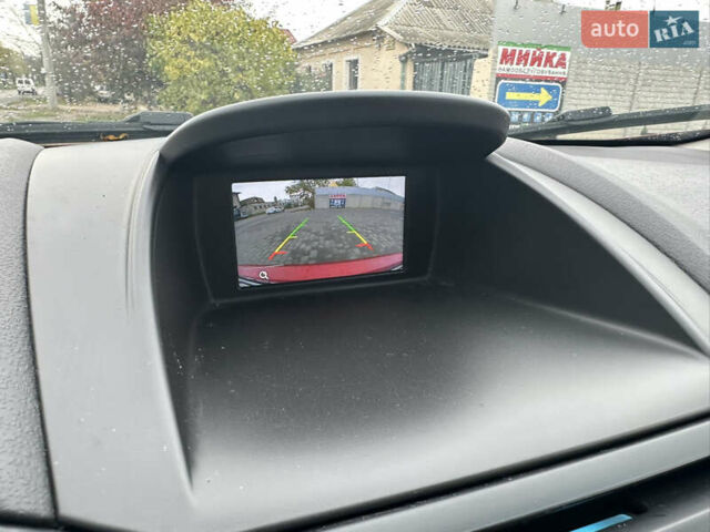 Красный Форд Фиеста, объемом двигателя 1.6 л и пробегом 189 тыс. км за 8999 $, фото 16 на Automoto.ua