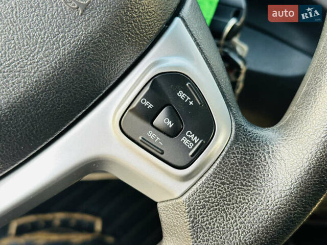 Форд Фиеста 2018 в Харькове на Automoto.ua Красный Форд Фиеста, объемом двигателя 1.57 л и пробегом 105 тыс. км за 9500 $, фото 29 на Automoto.ua