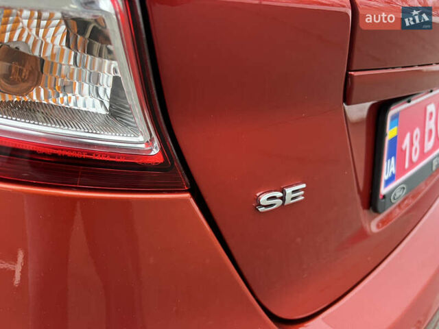 Червоний Форд Фієста, об'ємом двигуна 1.6 л та пробігом 84 тис. км за 10300 $, фото 25 на Automoto.ua