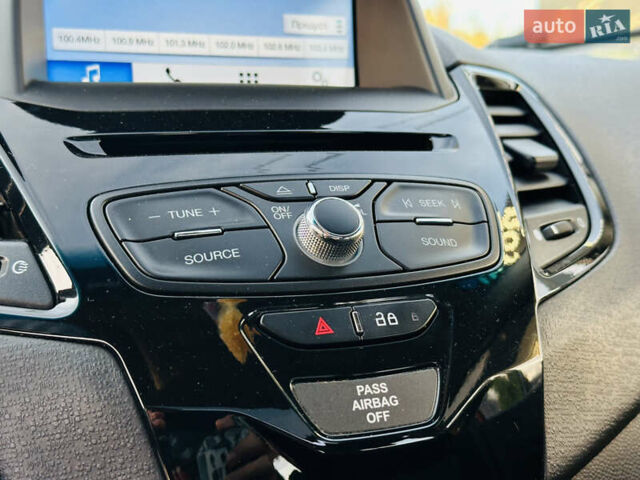 Форд Фиеста 2018 в Харькове на Automoto.ua Красный Форд Фиеста, объемом двигателя 1.57 л и пробегом 105 тыс. км за 9500 $, фото 31 на Automoto.ua