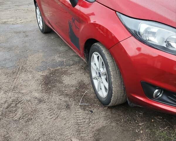 Красный Форд Фиеста, объемом двигателя 0 л и пробегом 70 тыс. км за 10500 $, фото 1 на Automoto.ua