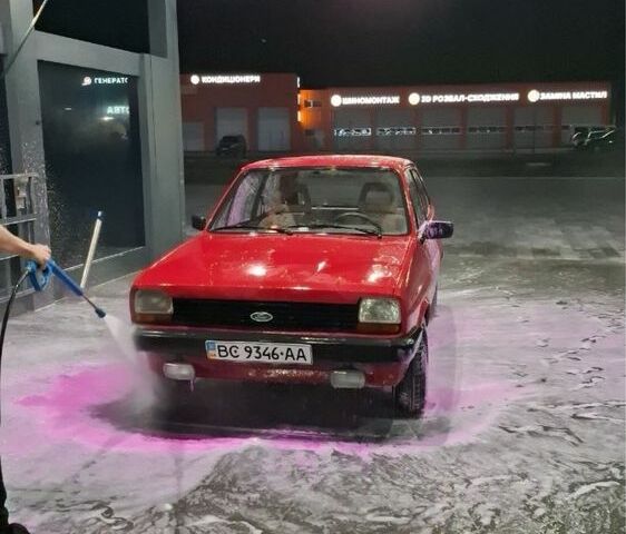 Красный Форд Фиеста, объемом двигателя 0 л и пробегом 46 тыс. км за 777 $, фото 1 на Automoto.ua