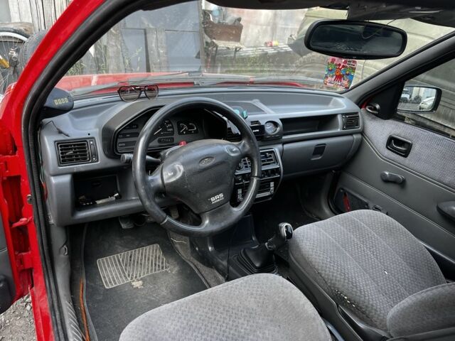 Красный Форд Фиеста, объемом двигателя 1.1 л и пробегом 3 тыс. км за 1350 $, фото 7 на Automoto.ua
