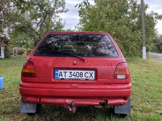 Красный Форд Фиеста, объемом двигателя 1.1 л и пробегом 52 тыс. км за 799 $, фото 4 на Automoto.ua