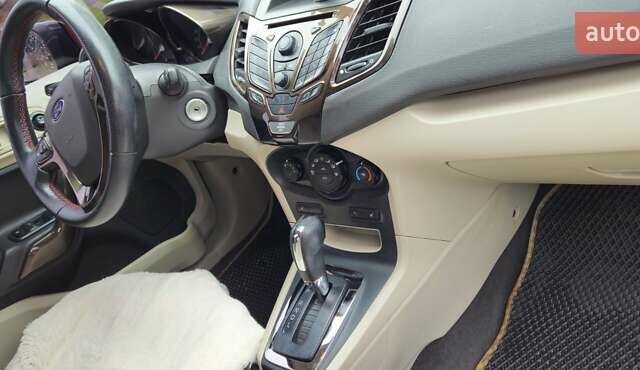 Червоний Форд Фієста, об'ємом двигуна 1.6 л та пробігом 166 тис. км за 7200 $, фото 8 на Automoto.ua