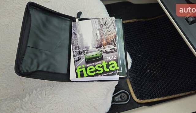 Червоний Форд Фієста, об'ємом двигуна 1.6 л та пробігом 166 тис. км за 7200 $, фото 9 на Automoto.ua