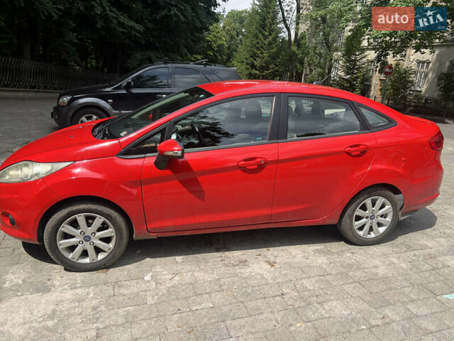 Красный Форд Фиеста, объемом двигателя 1.6 л и пробегом 227 тыс. км за 6700 $, фото 5 на Automoto.ua