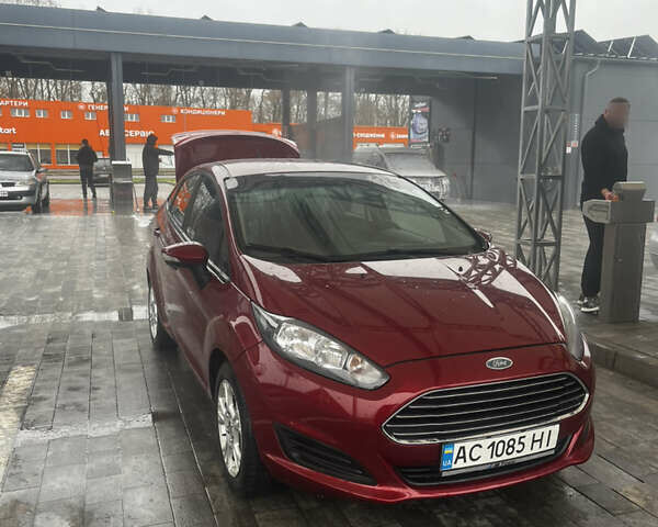 Червоний Форд Фієста, об'ємом двигуна 1.6 л та пробігом 243 тис. км за 7500 $, фото 1 на Automoto.ua