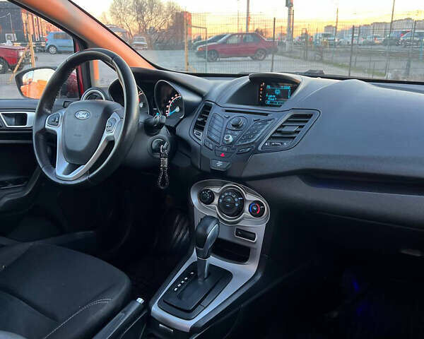 Красный Форд Фиеста, объемом двигателя 1.6 л и пробегом 251 тыс. км за 6500 $, фото 33 на Automoto.ua