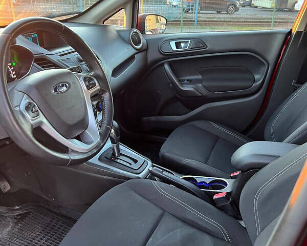 Красный Форд Фиеста, объемом двигателя 1.6 л и пробегом 251 тыс. км за 6500 $, фото 18 на Automoto.ua