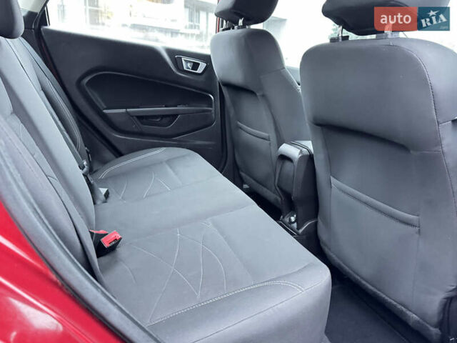 Красный Форд Фиеста, объемом двигателя 1.6 л и пробегом 150 тыс. км за 6599 $, фото 40 на Automoto.ua