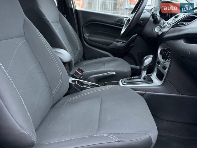 Красный Форд Фиеста, объемом двигателя 1.6 л и пробегом 150 тыс. км за 6599 $, фото 37 на Automoto.ua