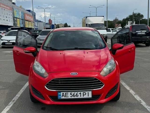 Красный Форд Фиеста, объемом двигателя 1.6 л и пробегом 192 тыс. км за 6500 $, фото 7 на Automoto.ua