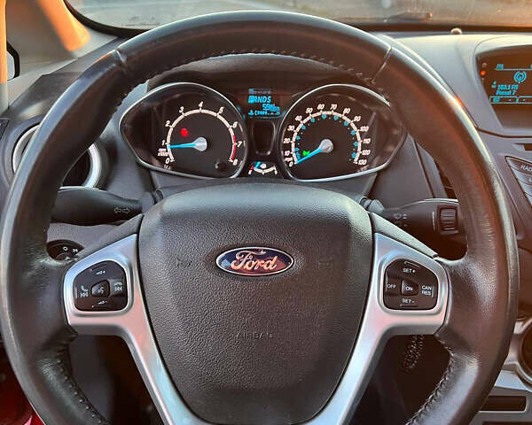 Красный Форд Фиеста, объемом двигателя 1.6 л и пробегом 251 тыс. км за 6500 $, фото 19 на Automoto.ua