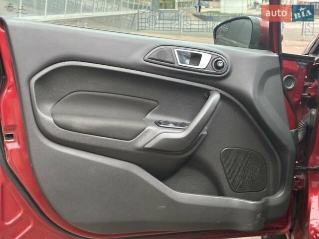 Красный Форд Фиеста, объемом двигателя 1.6 л и пробегом 251 тыс. км за 6900 $, фото 12 на Automoto.ua