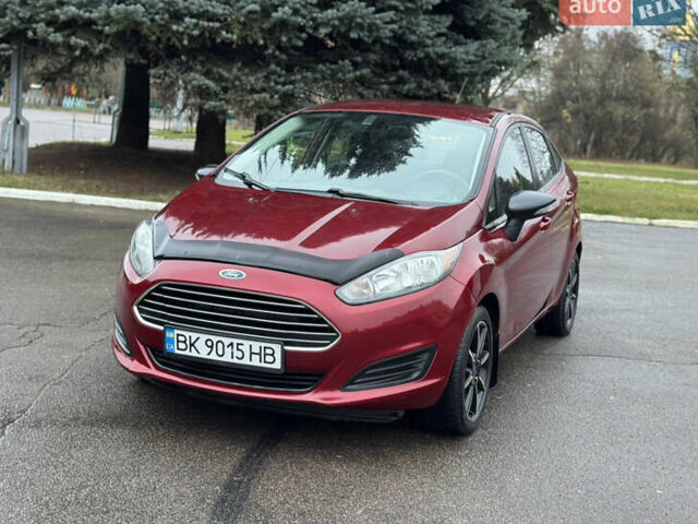 Красный Форд Фиеста, объемом двигателя 1.6 л и пробегом 150 тыс. км за 6499 $, фото 2 на Automoto.ua